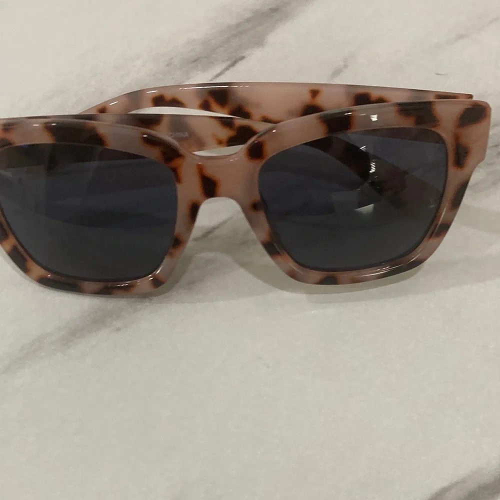 J. Crew Tortoiseshell Square Sunglasses - Brown/Black